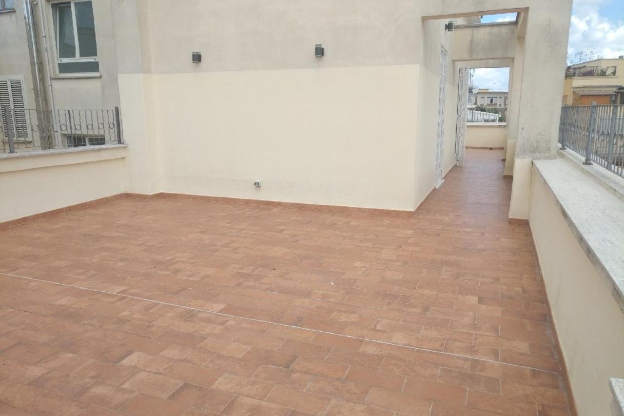 Apartment Via Raffaele Balestra Rome Luaran gambar